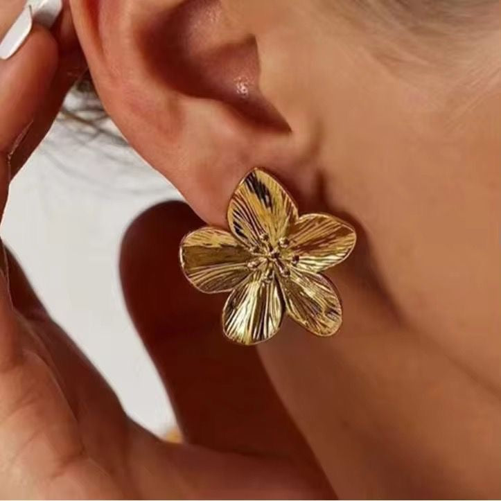 Flower Studs 18K Gold Plated